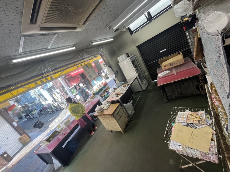 西大島駅徒歩16分。砂町銀座通り商店街の１階路面店舗！